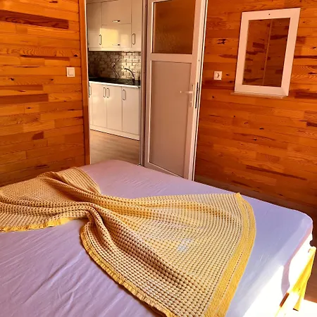 Parlak Evleri Apartahotel Adrasan